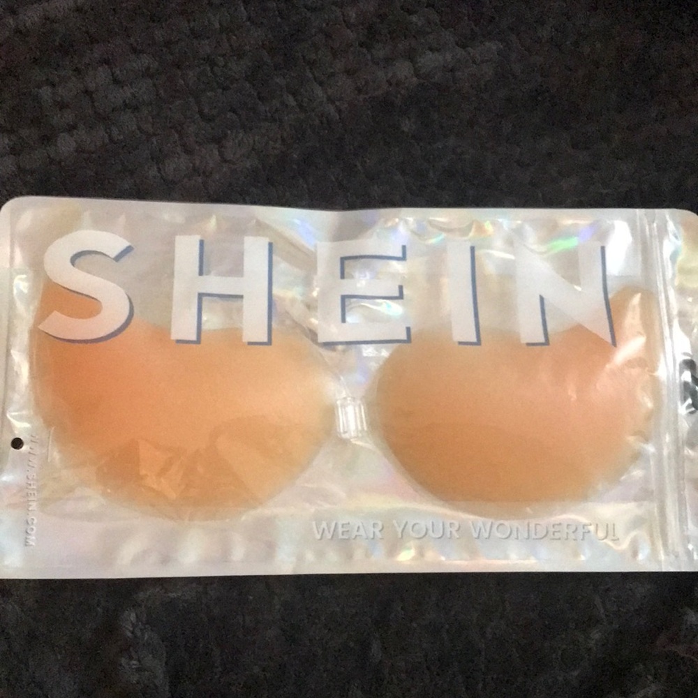 Sticky Bra